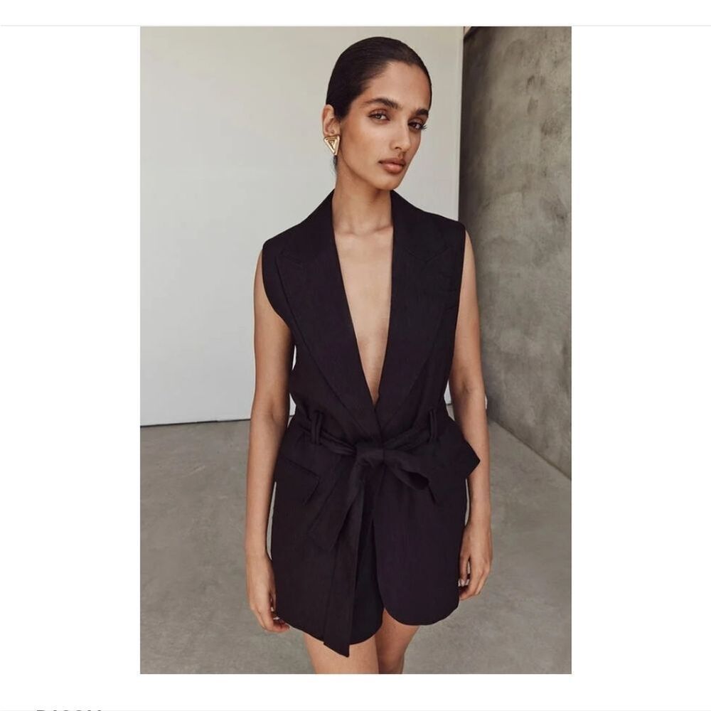 Dissh Sloan Black Sleeveless Linen Blend Vest Size 6